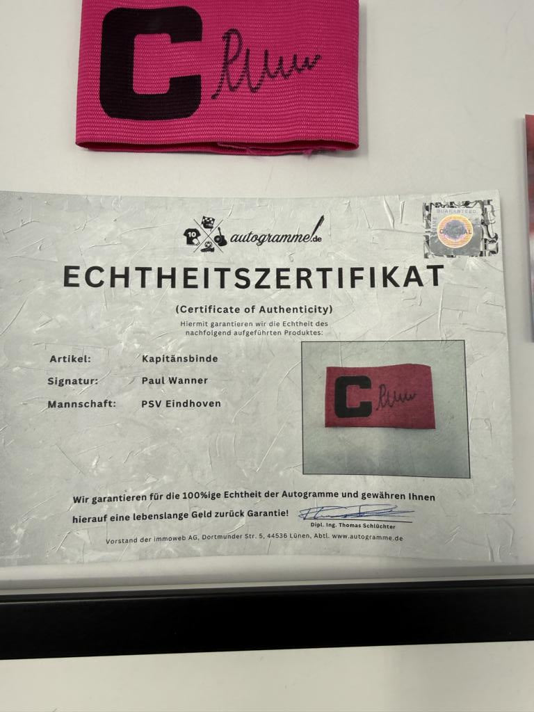 Kapitänsbinde Paul Wanner signiert im Rahmen PSV Eindhoven Autogramm