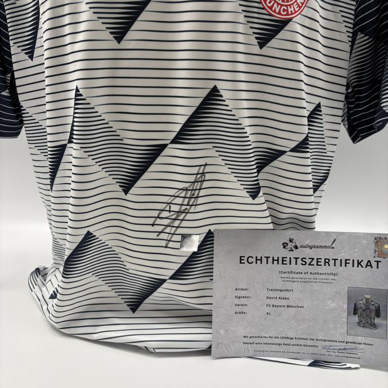 Bayern München Trainingsshirt David Alaba signiert Adidas COA Autogramm XL