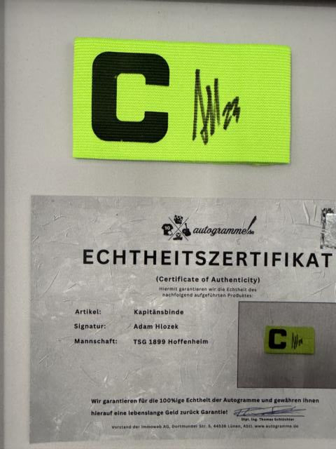 Kapitänsbinde Adam Hložek signiert im Rahmen TSG 1899 Hoffenheim COA Fußball