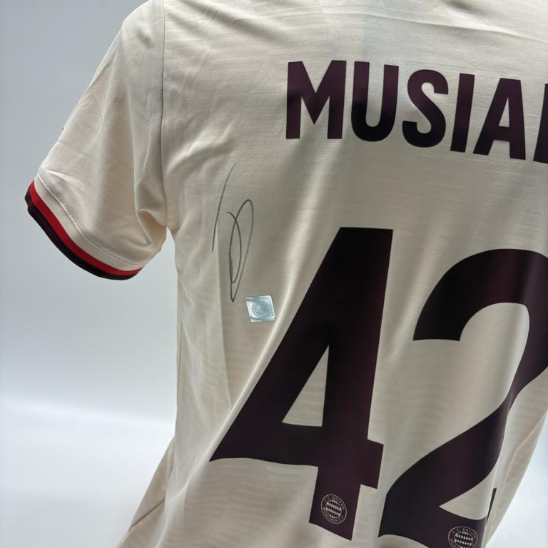 Bayern München Damentrikot Jamal Musiala signiert Autogramm Adidas COA L