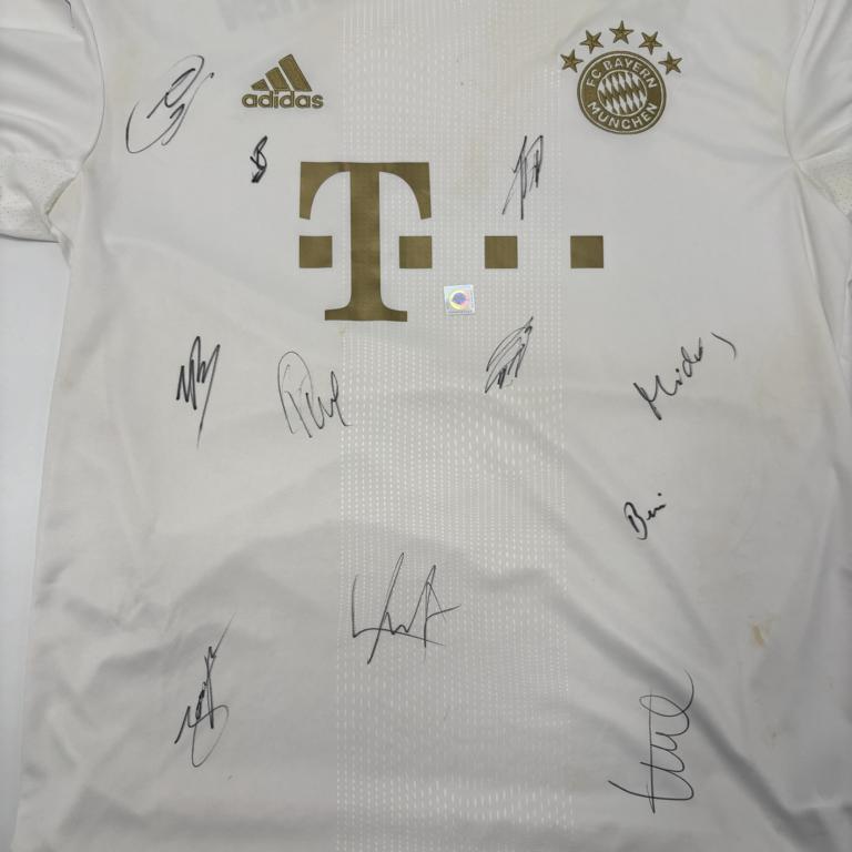 FC Bayern München Trikot 2021/2022 Teamsigniert Autogramm Fußball Unterschrift L