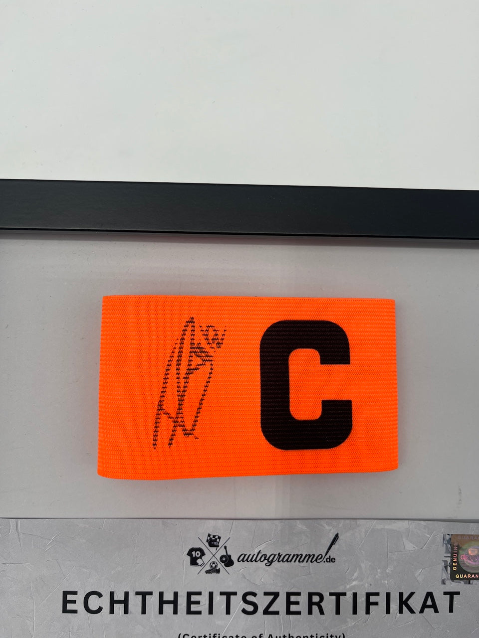 Kapitänsbinde Florian Wirtz signiert im Rahmen DFB Fußball Autogramm COA
