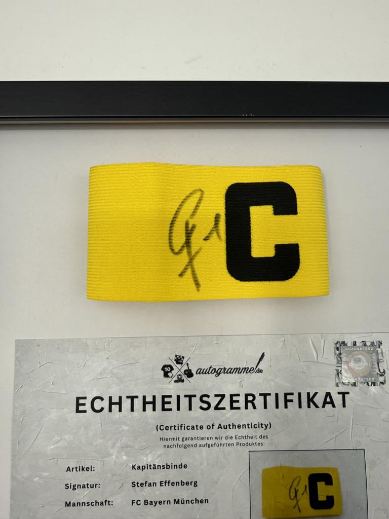 Kapitänsbinde Stefan Effenberg signiert im Rahmen Bayern München Fußball COA