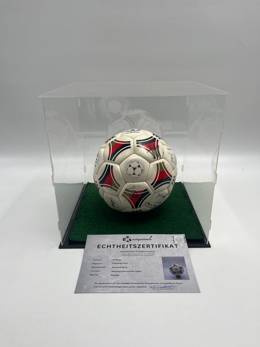 Fußball Teamsigniert WM 1990 in Vitrine DFB Autogramm Adidas Ball