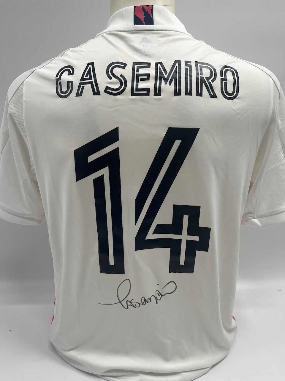Real Madrid jersey signed by Casemiro, autographed Adidas COA M
