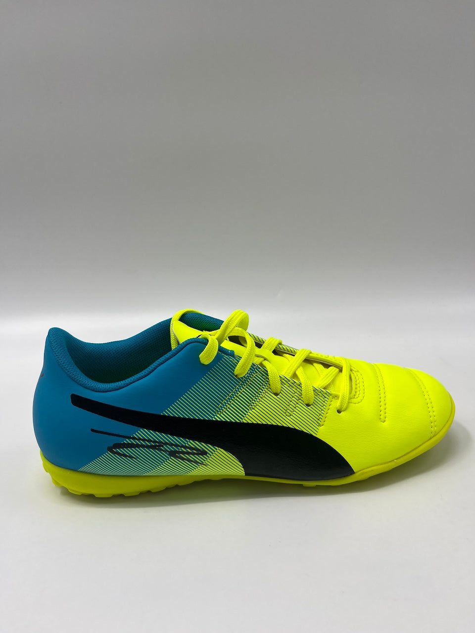 Emre Can signed football boots, autographed, Bundesliga Puma BVB