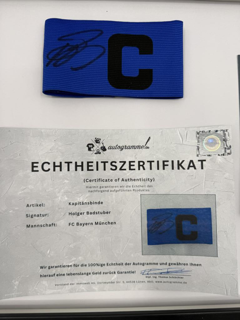 Kapitänsbinde Holger Badstuber signiert im Rahmen Bayern München Fußball COA