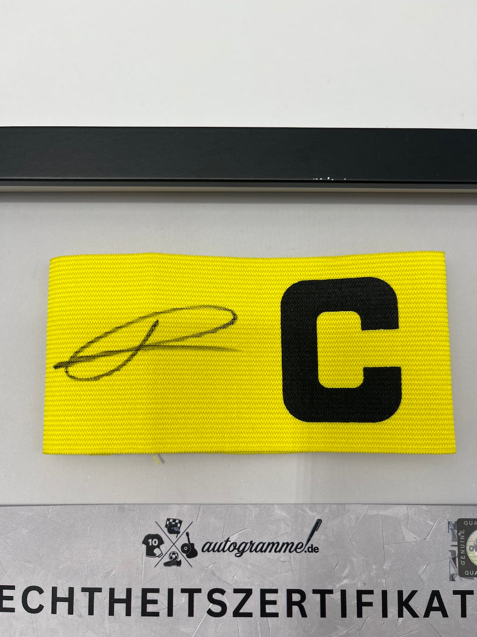 Kapitänsbinde Donyell Malen signiert im Rahmen Niederlande Autogramm COA