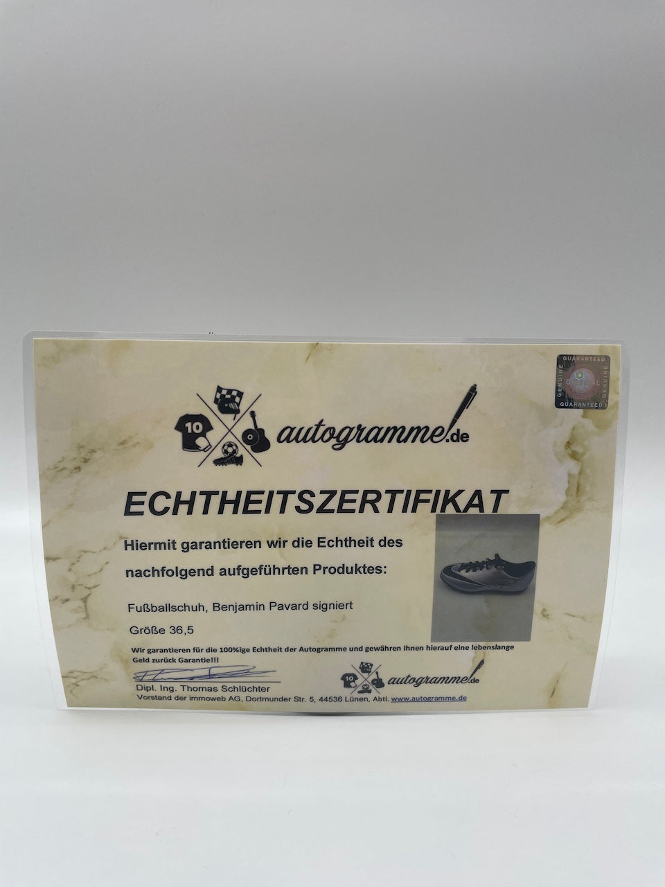 Football shoe Benjamin Pavard signed football Bavaria FCB autograph Bundesliga 36.5