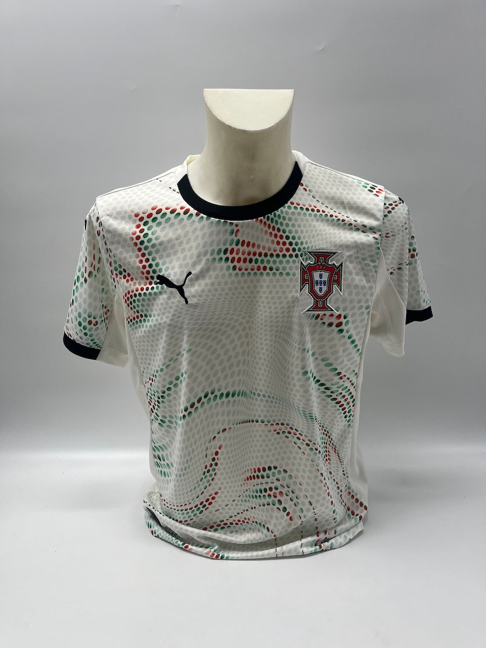 Portugal Trikot Cristiano Ronaldo signiert Autogramm COA Fußball M
