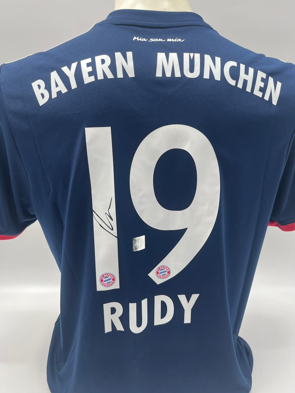 Bayern Munich jersey signed by Sebastian Rudy, Adidas M