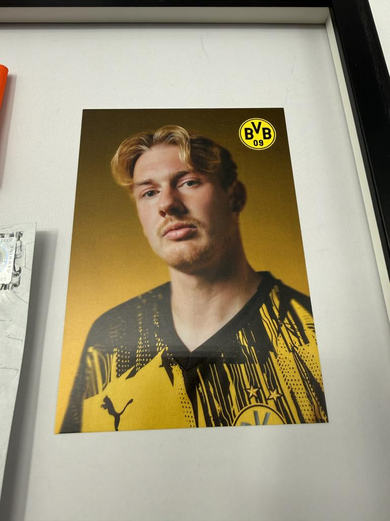 Kapitänsbinde Julian Brandt signiert im Rahmen Borussia Dortmund COA Fußball