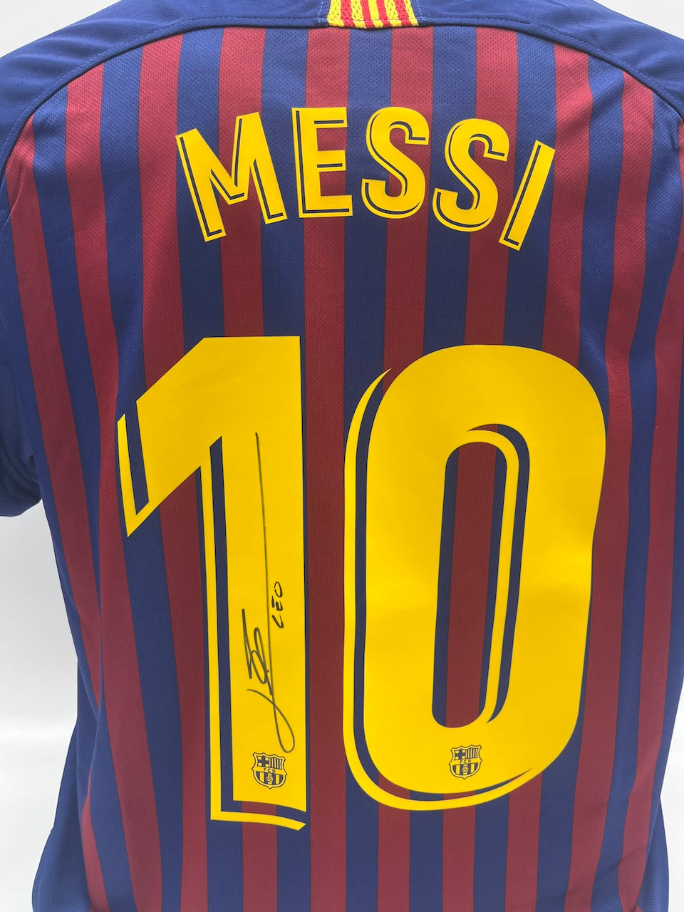 FC Barcelona jersey signed by Lionel Messi, autographed, Nike COA L