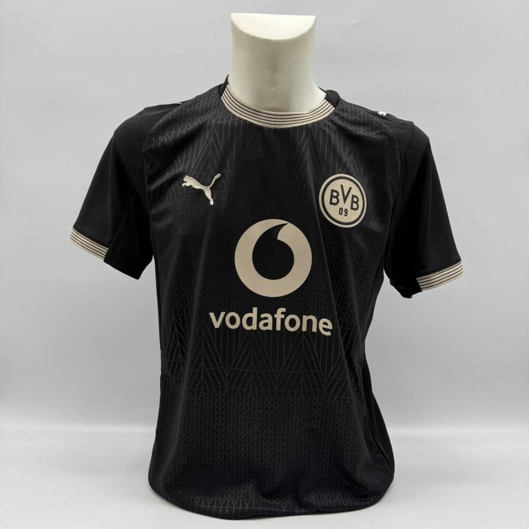 Borussia Dortmund Sondertrikot signiert Julian Brandt BVB Puma Autogramm M