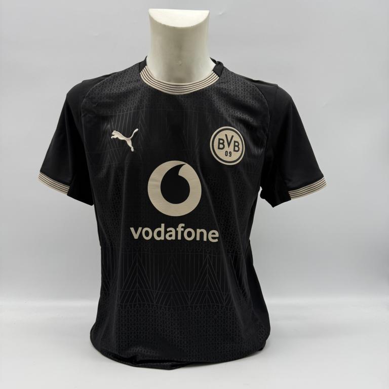 Borussia Dortmund Sondertrikot signiert Julian Brandt BVB Puma Autogramm M