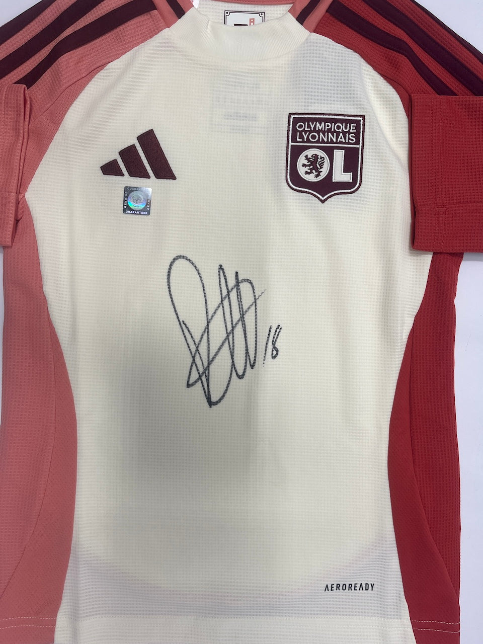 Olympique Lyon Trikot Rayan Cherki signiert im Rahmen Adidas COA 128