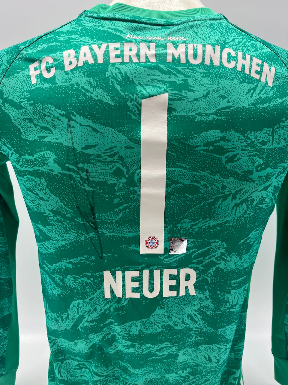 Bayern München Trikot Manuel Neuer signiert Autogramm Adidas COA 152