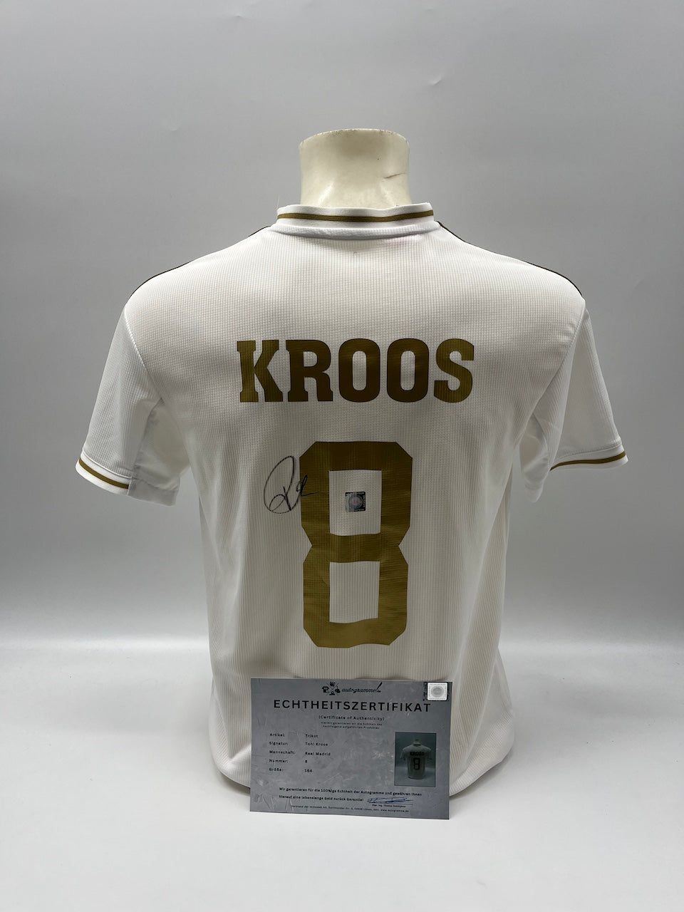 Real Madrid jersey Toni Kroos signed autograph Adidas COA 164