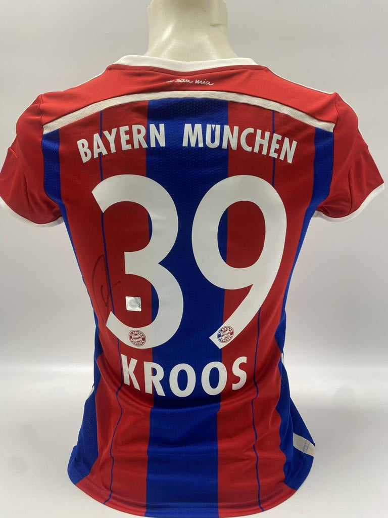FC Bayern München Frauentrikot Toni Kroos signiert Adidas COA Deutschland M