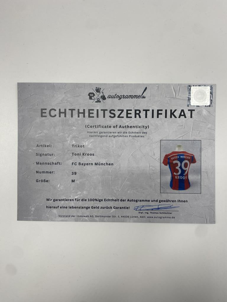 FC Bayern Munich Women's Jersey Toni Kroos Signed Adidas COA Bundesliga M