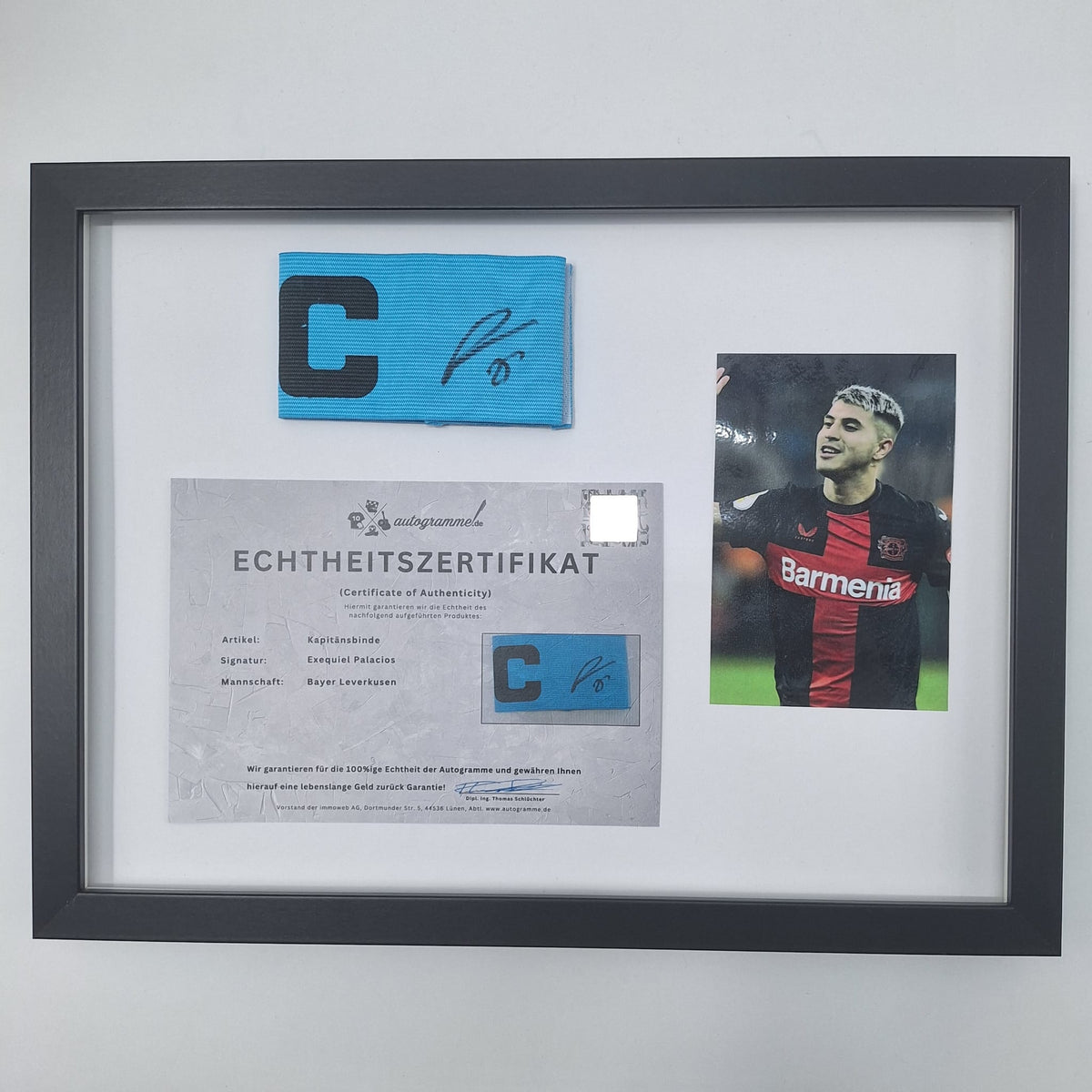 Kapitänsbinde Exequiel Palacios signiert im Rahmen Autogramm Bayer 04 Leverkusen
