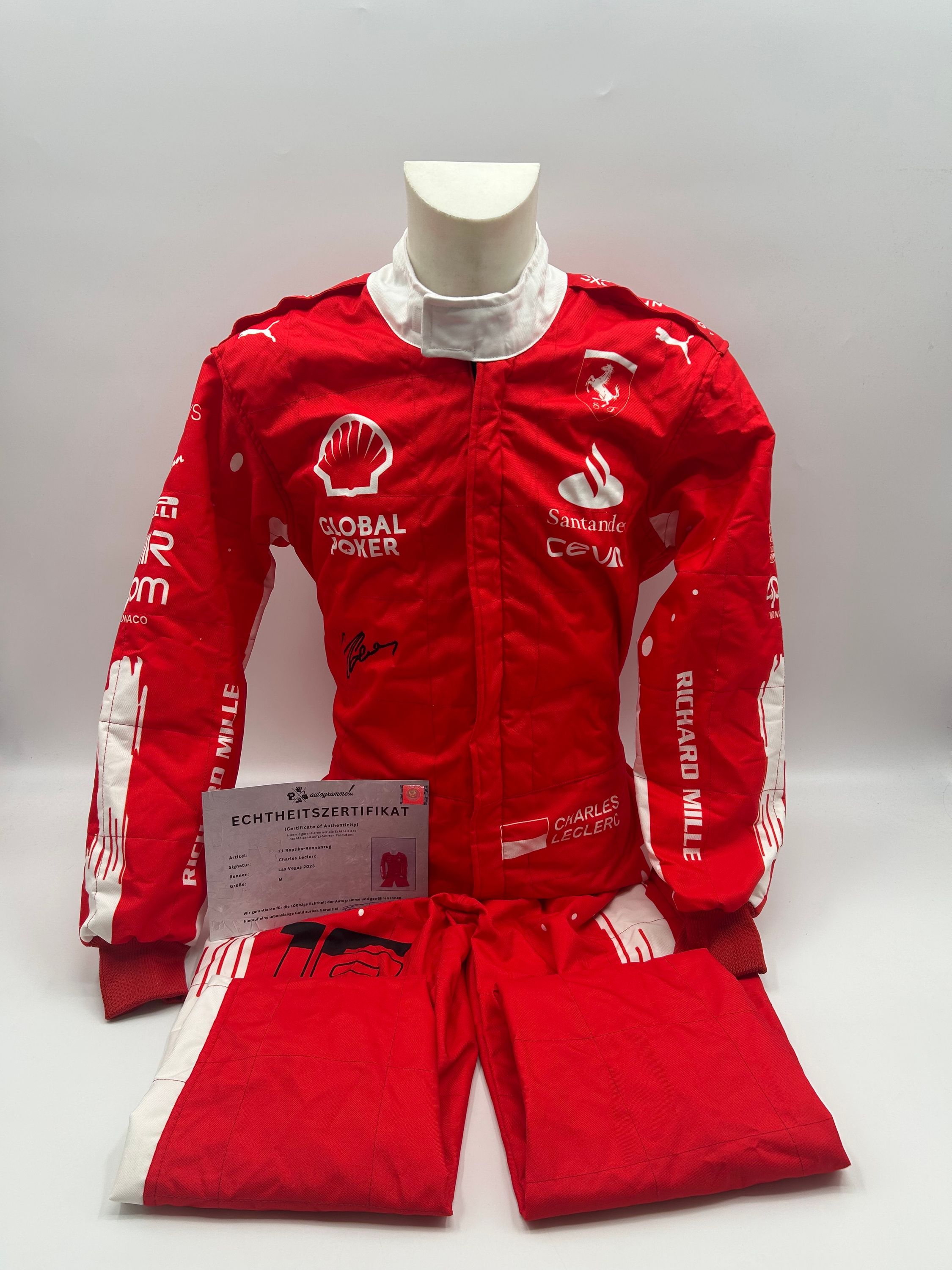 Charles Leclerc Formula 1 replica racing suit Ferrari signed Las Vegas 2023 m
Max Verstappen Repro Formula 1 racing suit with signature autograph m