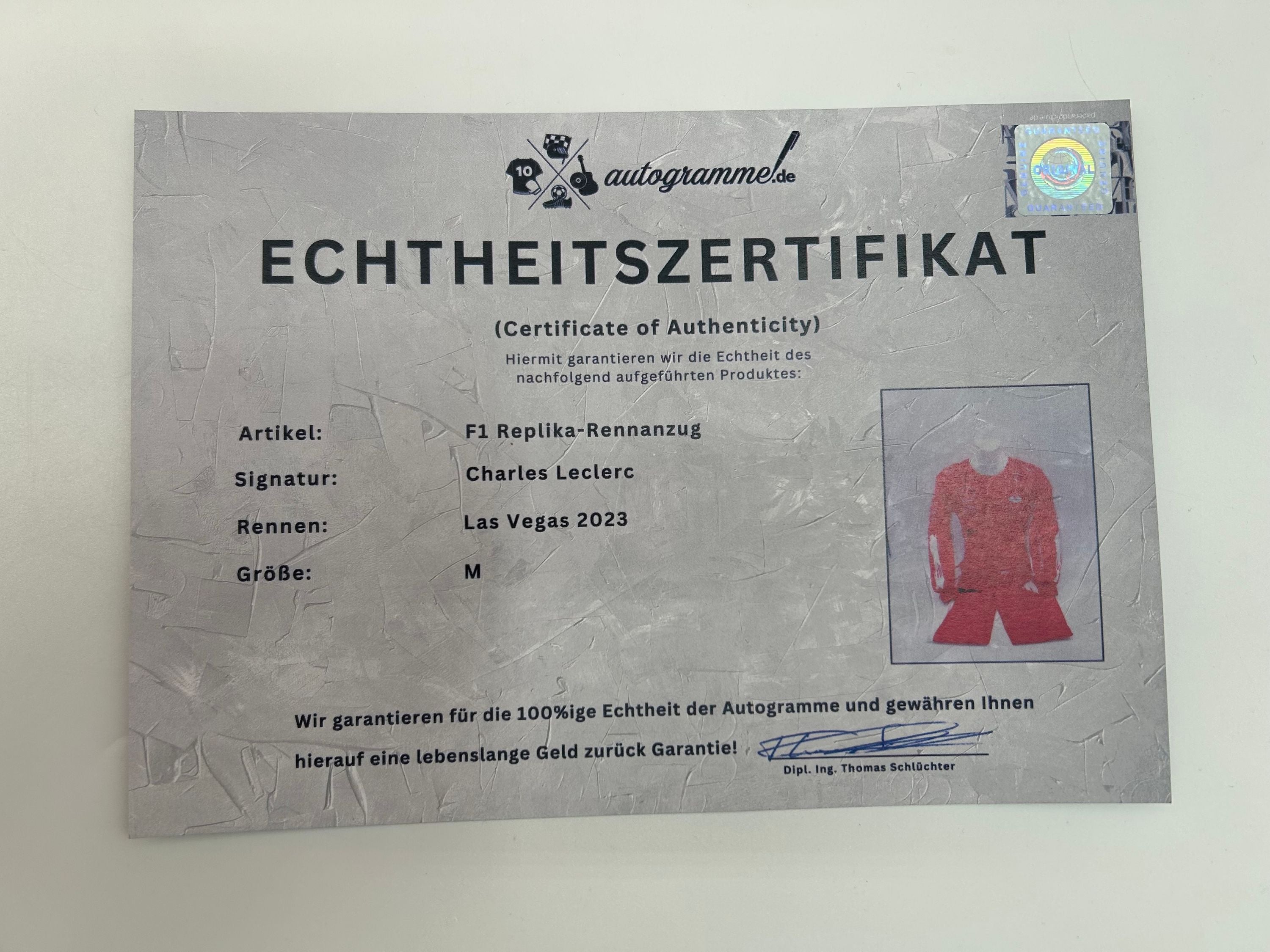 Charles Leclerc Formula 1 replica racing suit Ferrari signed Las Vegas 2023 m
Max Verstappen Repro Formula 1 racing suit with signature autograph m