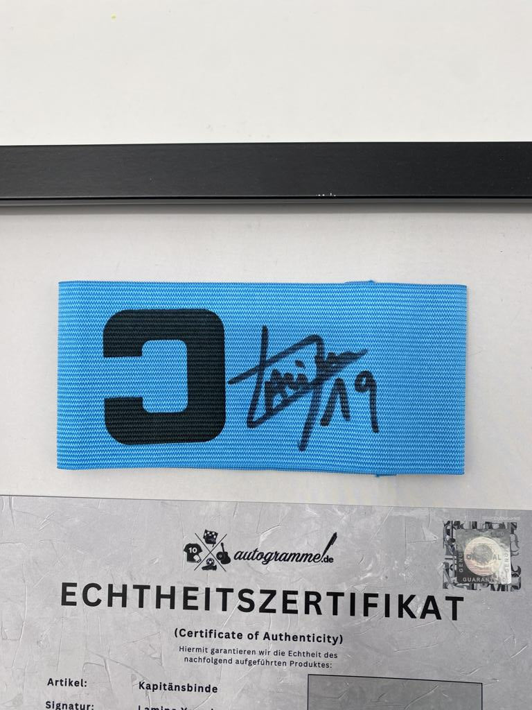 Kapitänsbinde Lamine Yamal signiert im Rahmen FC Barcelona COA Autogramm