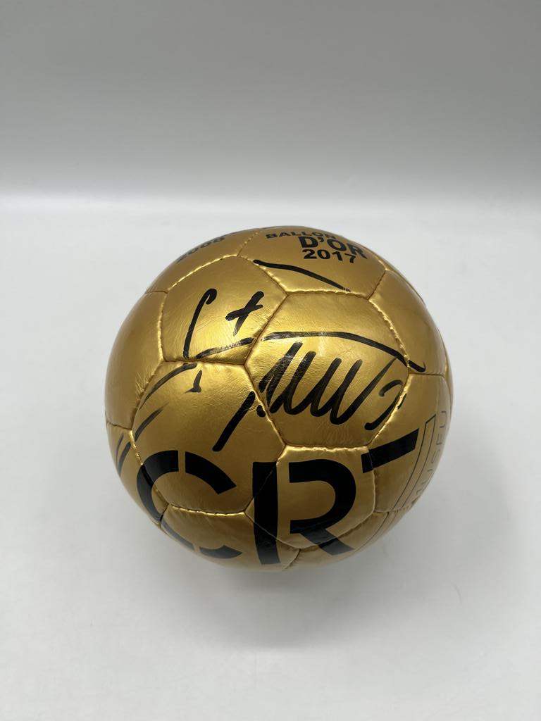Football Cristiano Ronaldo signs Portugal Football Real Madrid Autogram Ball