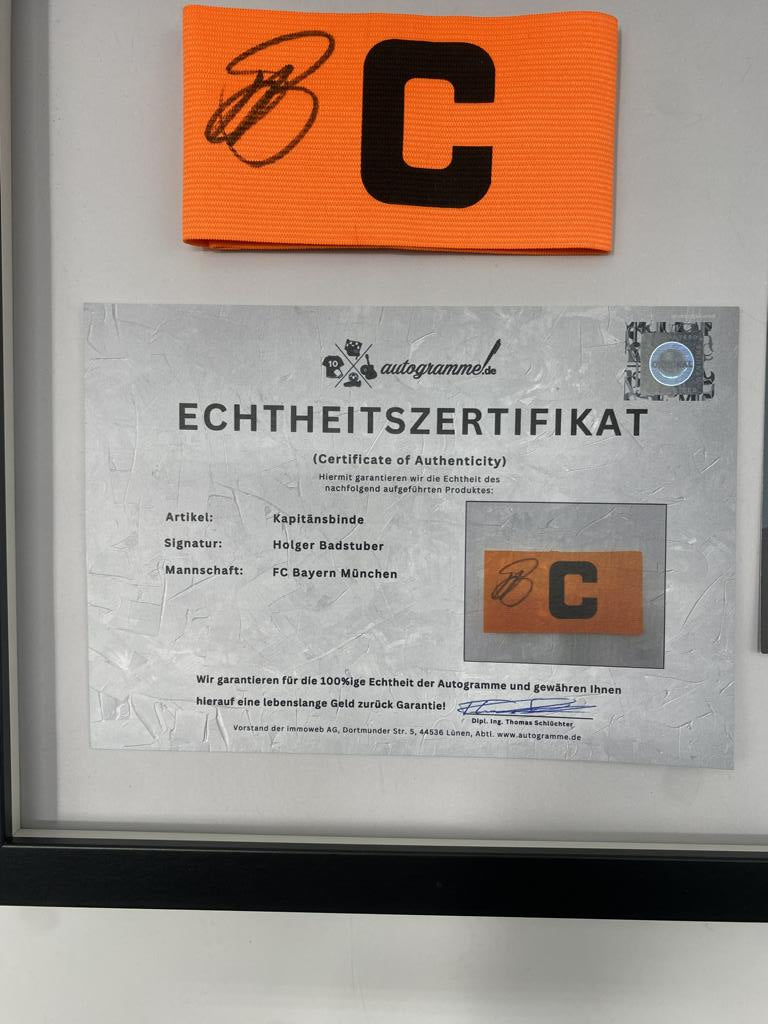 Kapitänsbinde Holger Badstuber signiert im Rahmen Bayern München Fußball COA