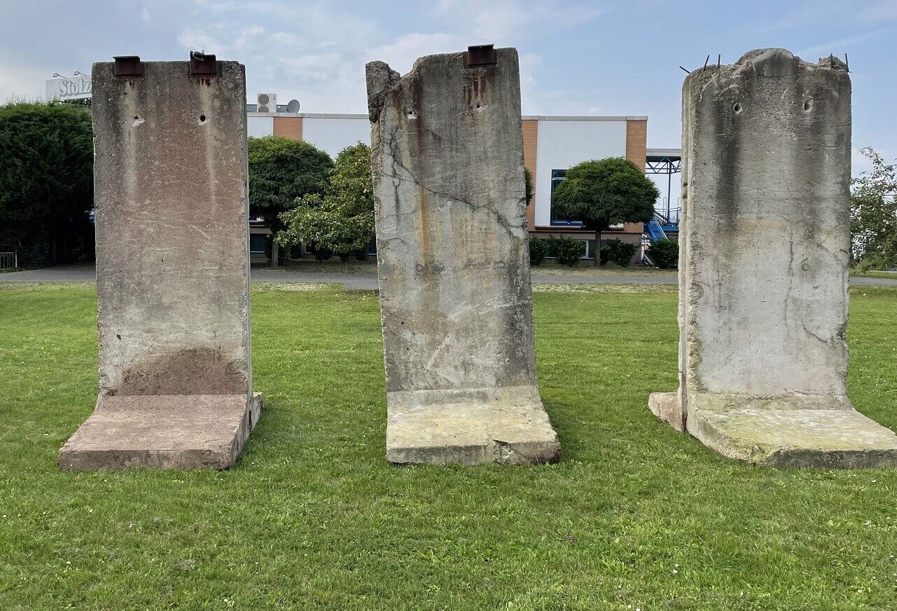 Berlin Wall - Real Wall Element Incl. Delivery
