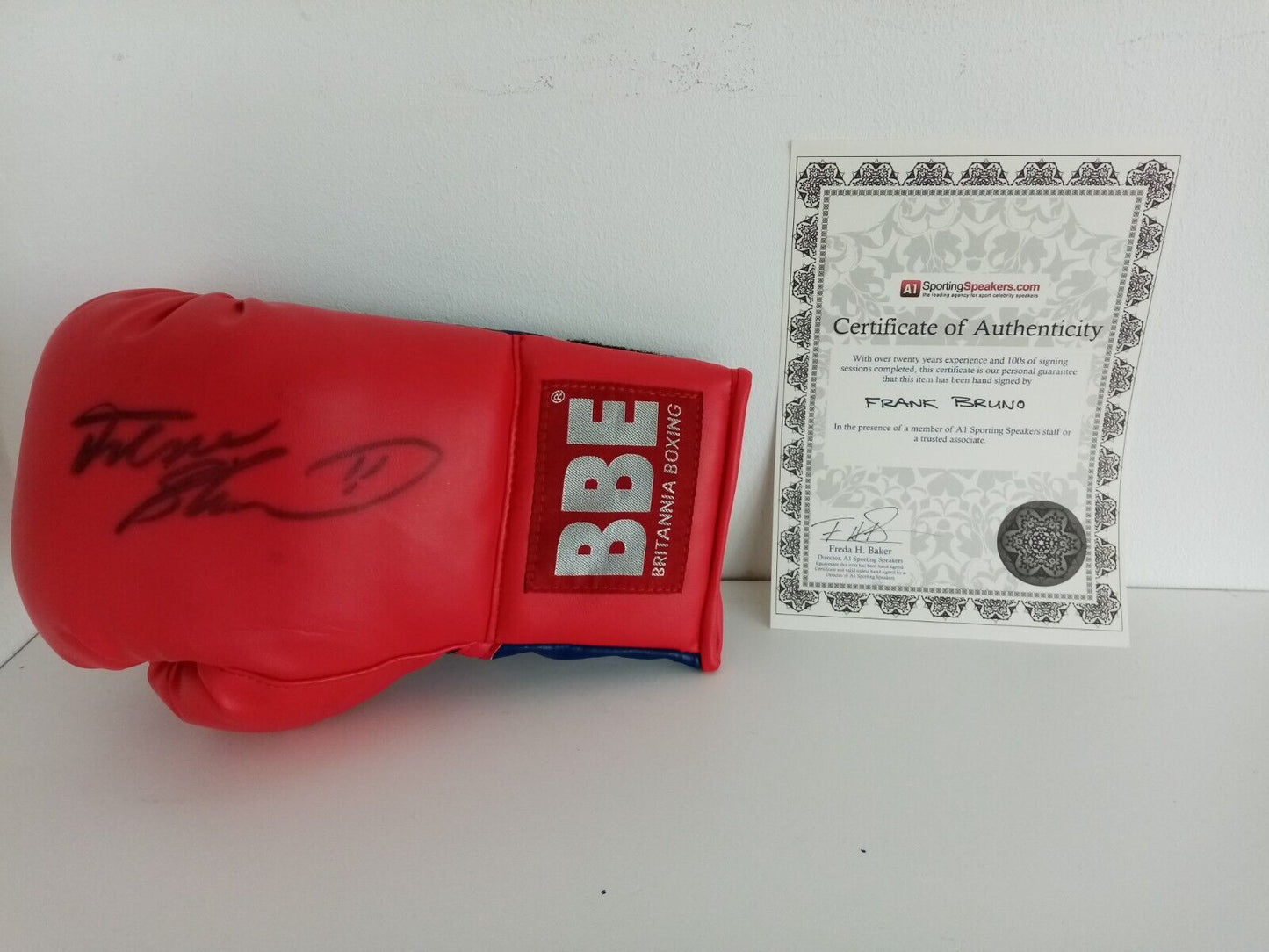 Boxing glove Frank Bruno signed England signature autograph boxing bbe coa