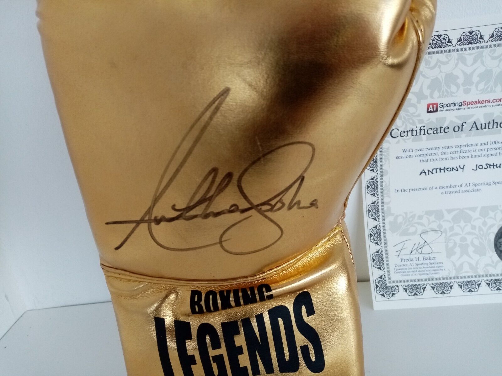 Boxing glove Anthony Joshua signed signature autograph boxing england coa