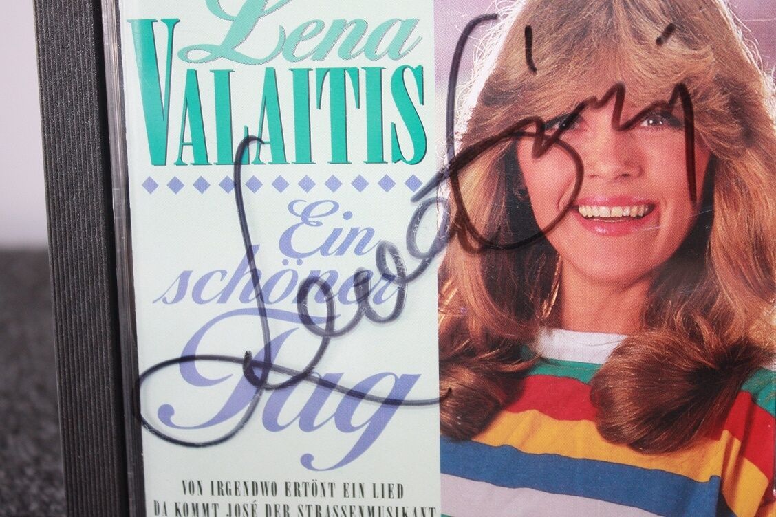 CD, Lena Valaitis signed, a beautiful day, music, German, singer, autograph