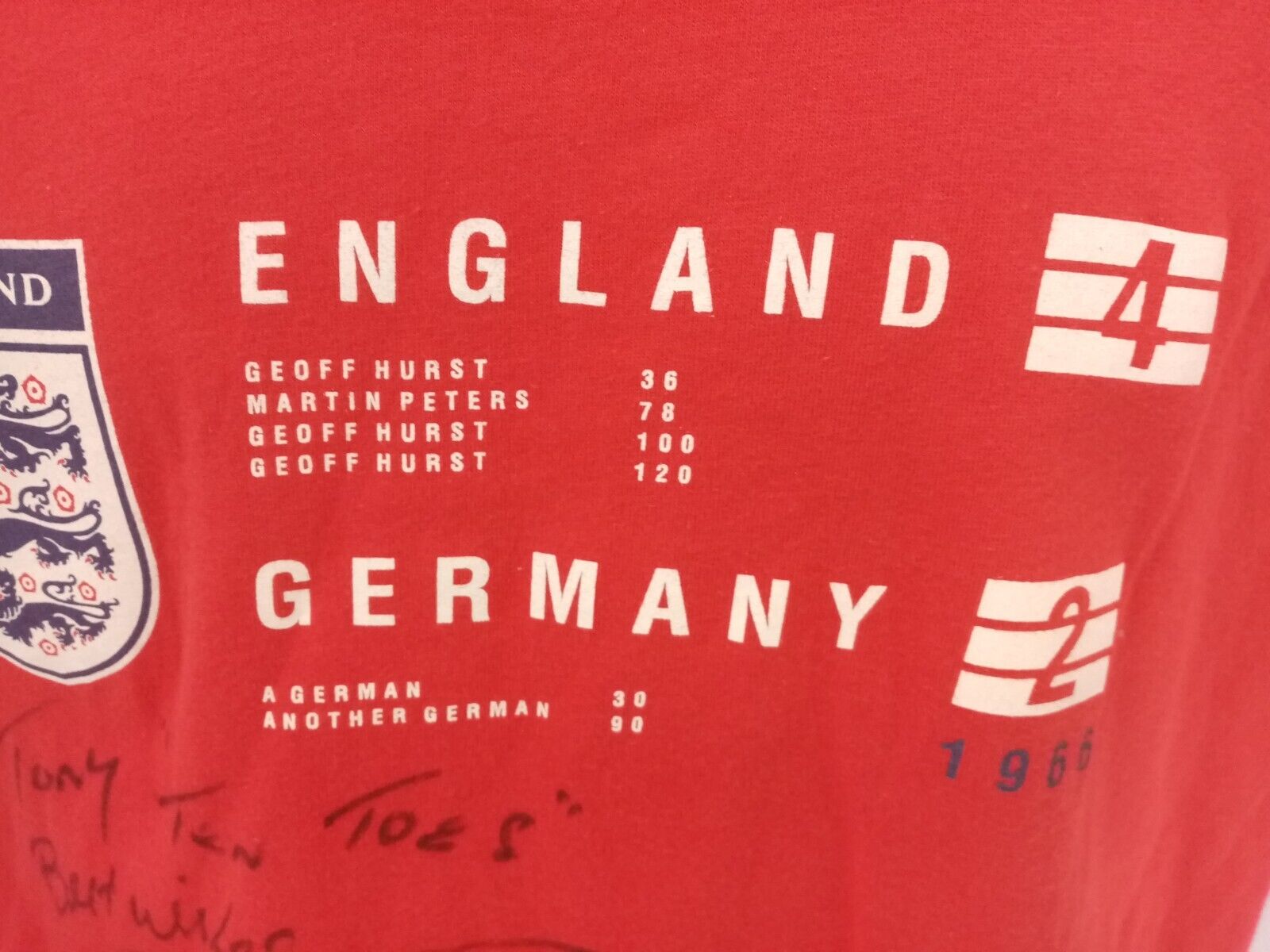 England Shirt World Cup 1966 Geoff Hurst + Kenneth Woltenholme signed Wembley Coa L