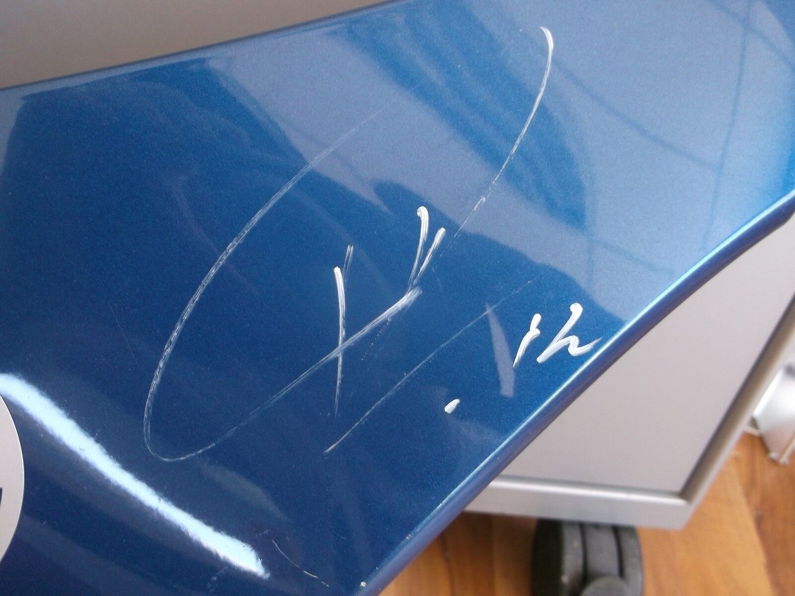 Motor hood for Smart 451 signed by Schalke players