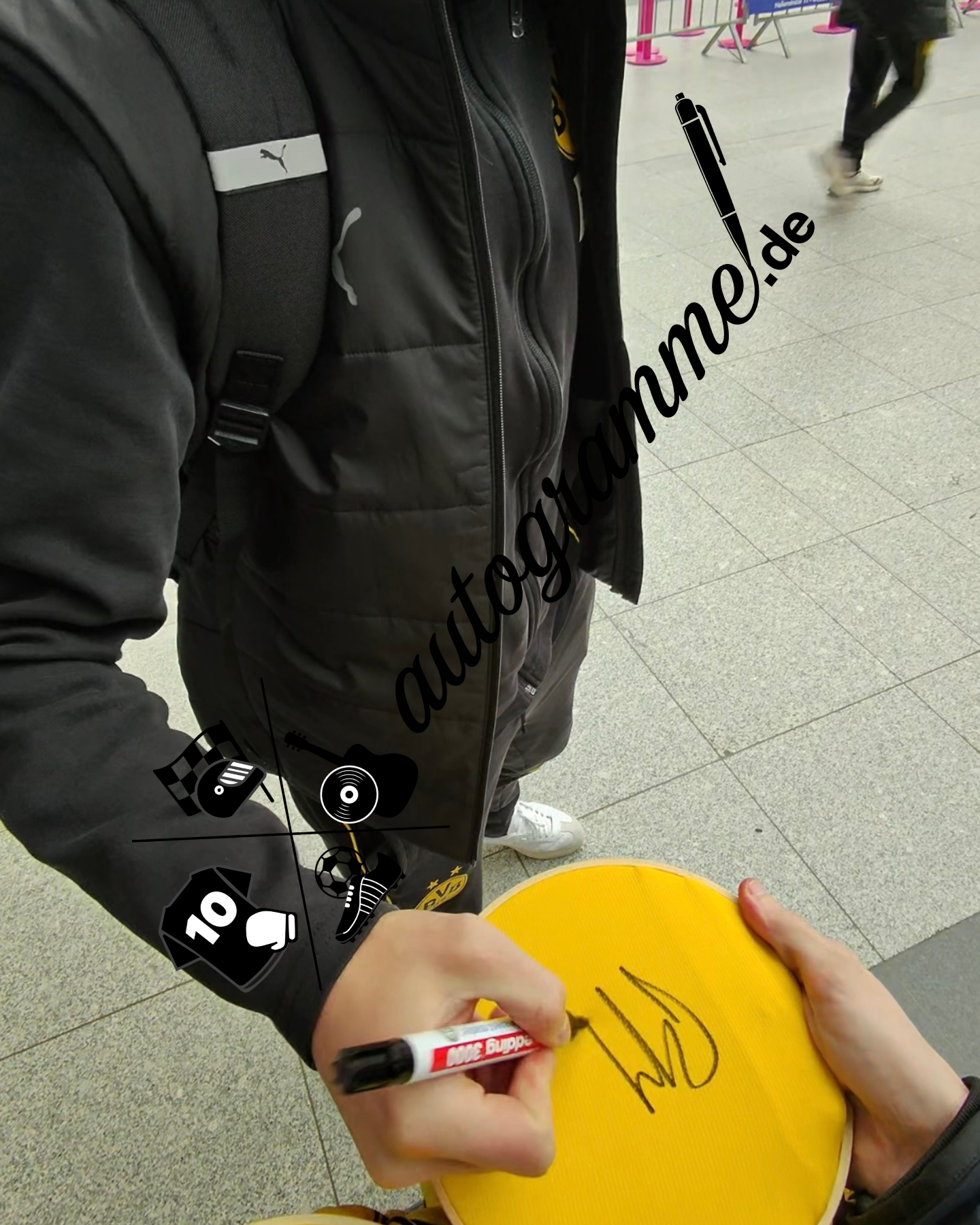 Borussia Dortmund jersey signed by Pascal Groß, autographed, Puma, new, size L