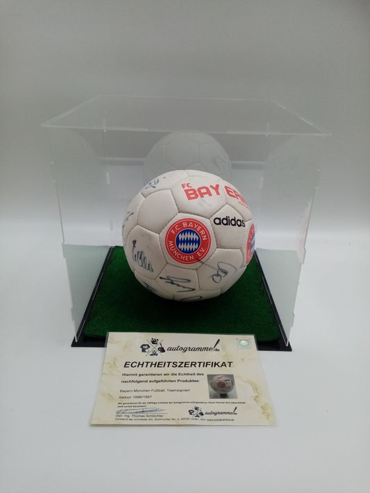 FC Bayern Munich Football Team signed 1996/1997 signature autograph FCB ball