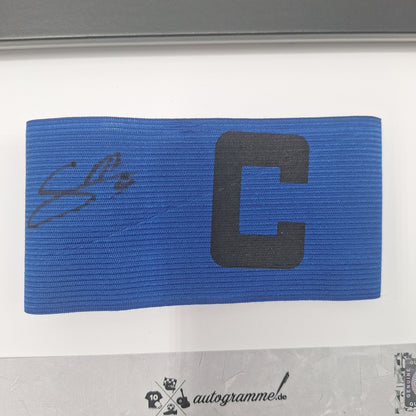 Kapitänsbinde Moussa Sylla signiert im Rahmen Schalke 04 COA blau