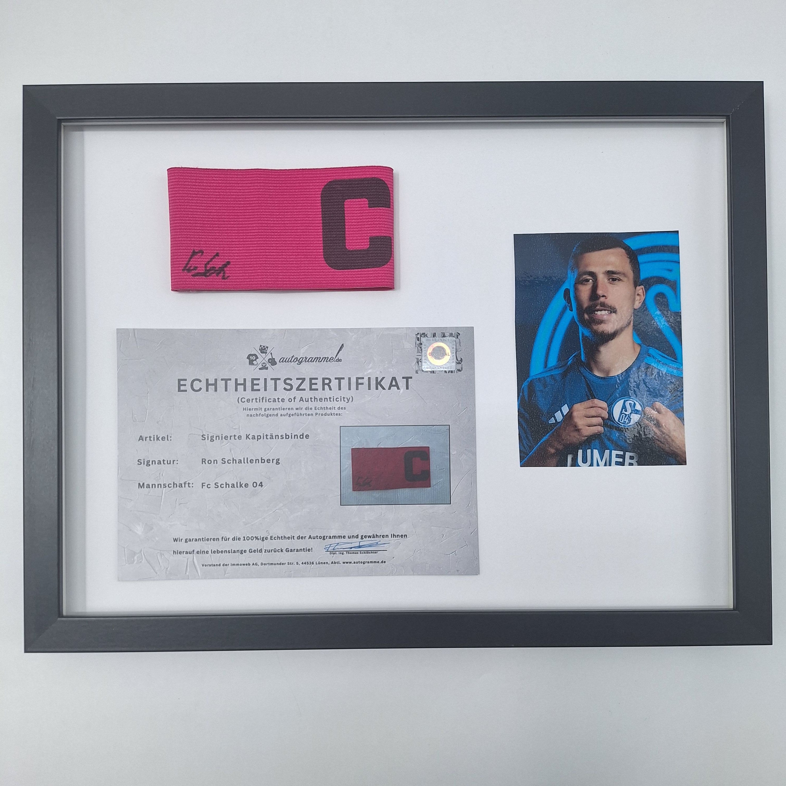 Kapitänsbinde Ron Schallenberg signiert im Rahmen Schalke 04 COA pink