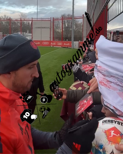 Bayern München Trikot Harry Kane signiert Autogramm Adidas COA L