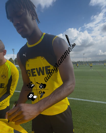 Borussia Dortmund 2026/2027 Trikot Joane Gadou signiert Autogramm zertifiziert S