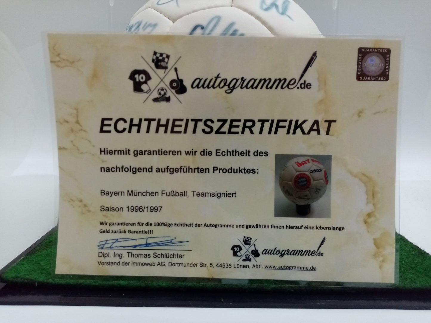 FC Bayern München Fußball Teamsigniert 1996/1997 Unterschrift Autogramm FCB Ball