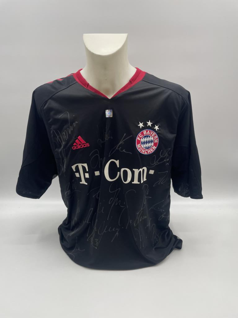 Bayern Munich Trikot 2005/2006 team signed COA adidas XL