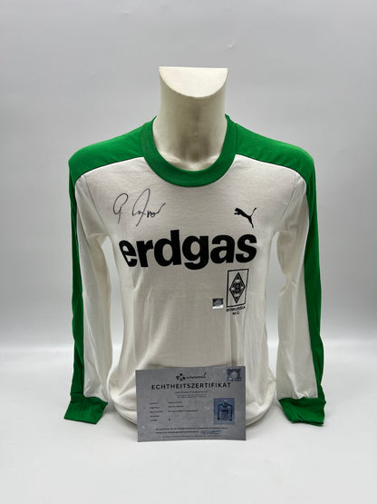 Reproduction Borussia Mönchengladbach jersey, signed by Günter Netzer, autograph M