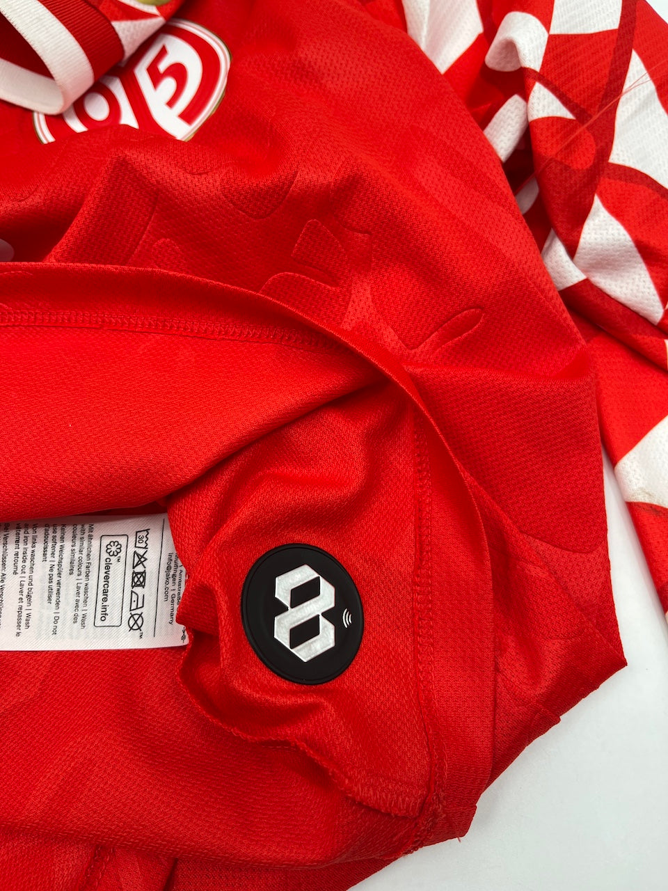 Match-worn Mainz jersey worn and signed by Nadiem Amiri on September 27, 2025