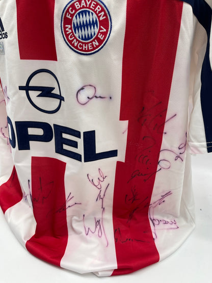 Bayern Munich jersey 2000/2001/2002, team signed, autographed, Adidas, XL