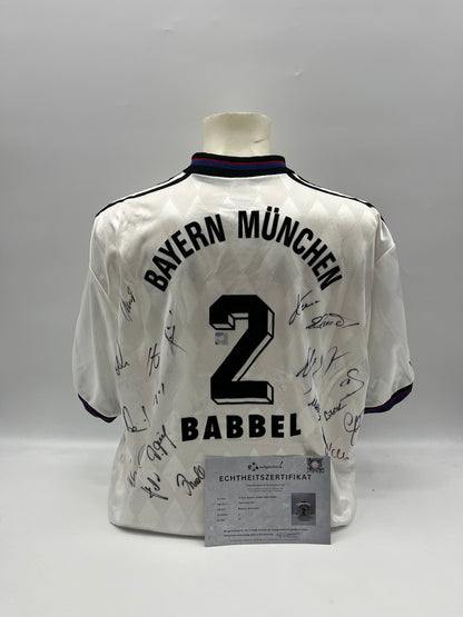 Bayern Munich jersey 1996/1997/1998, team signed, autographed, Adidas, XL