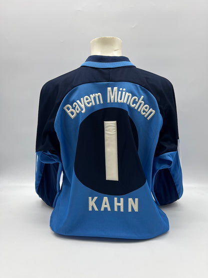Bayern Munich jersey 2000/2001, team signed, autographed, Adidas size L
