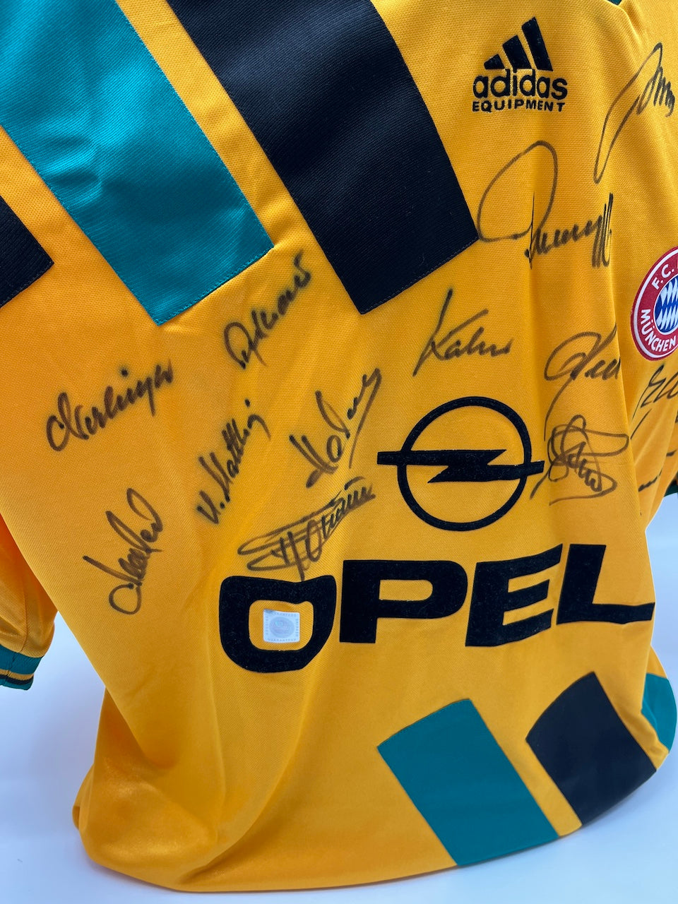 Bayern Munich jersey 1993/1994/1995, team signed, autographed, Adidas XL